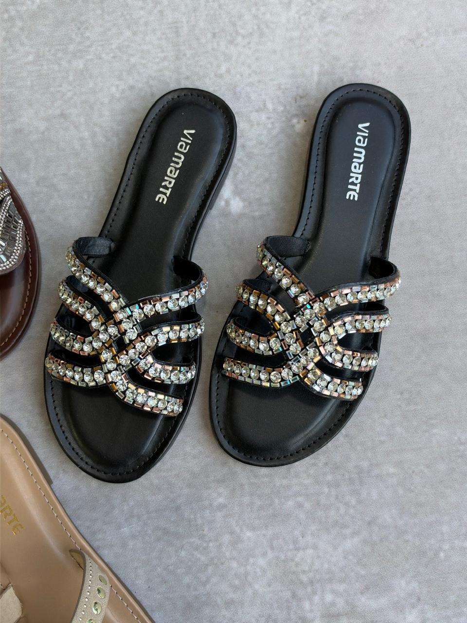zapatilla viamarte 4 tiras con brillos