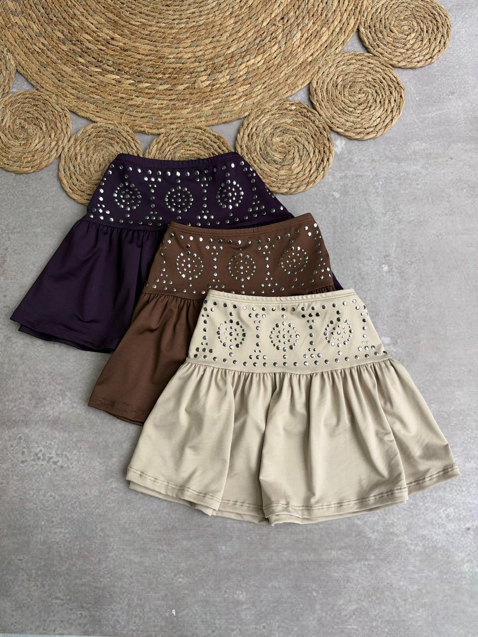 Mini con tachas