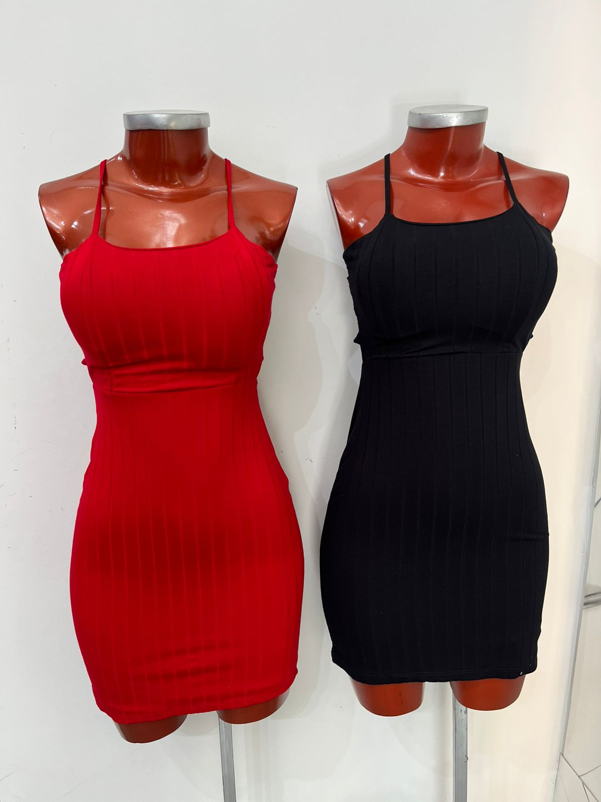 VESTIDO SUPLEX CORTO C/ TIRAS