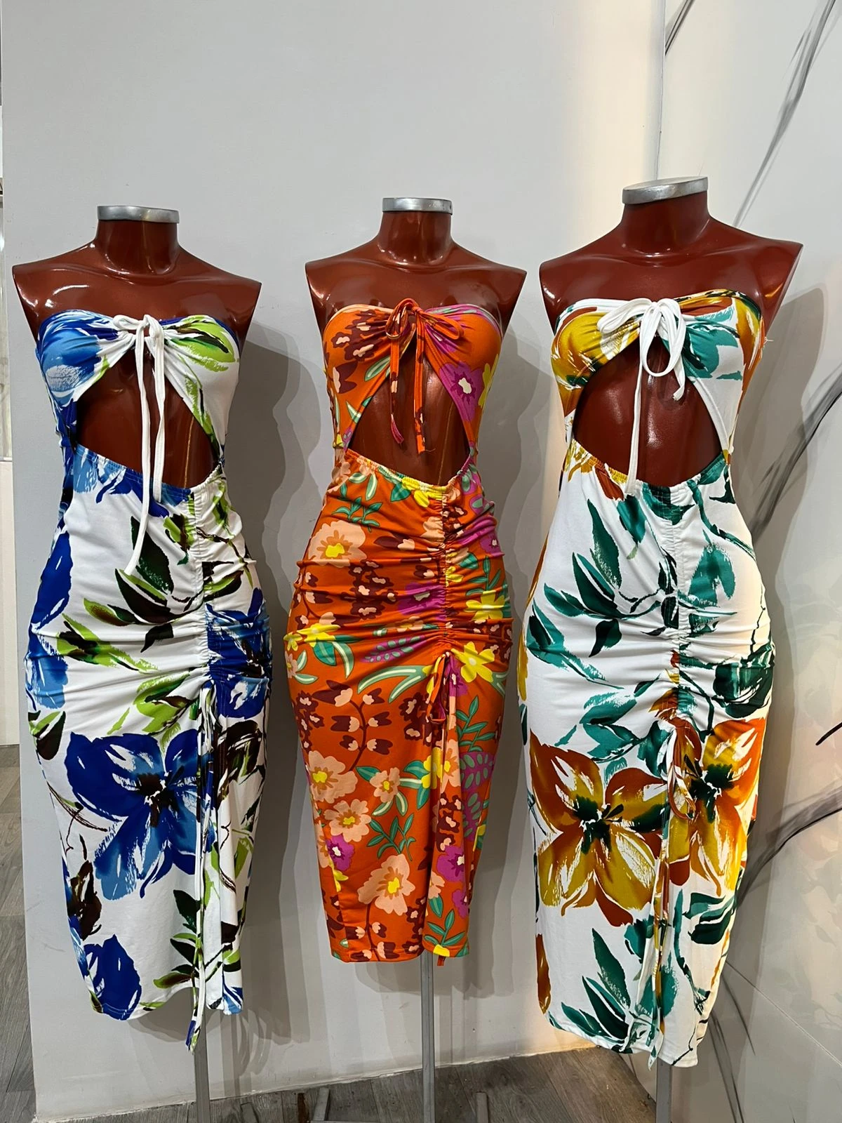 VESTIDO ESTAMPADO C/ CORDON
